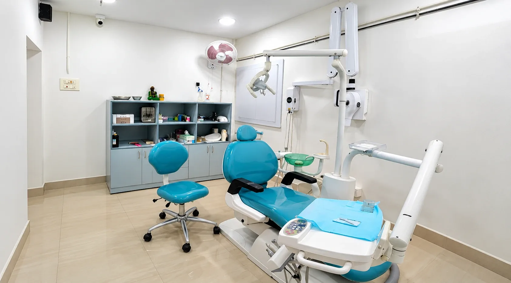 Treatment room at DentaRing dental clinic, Nungambakkam