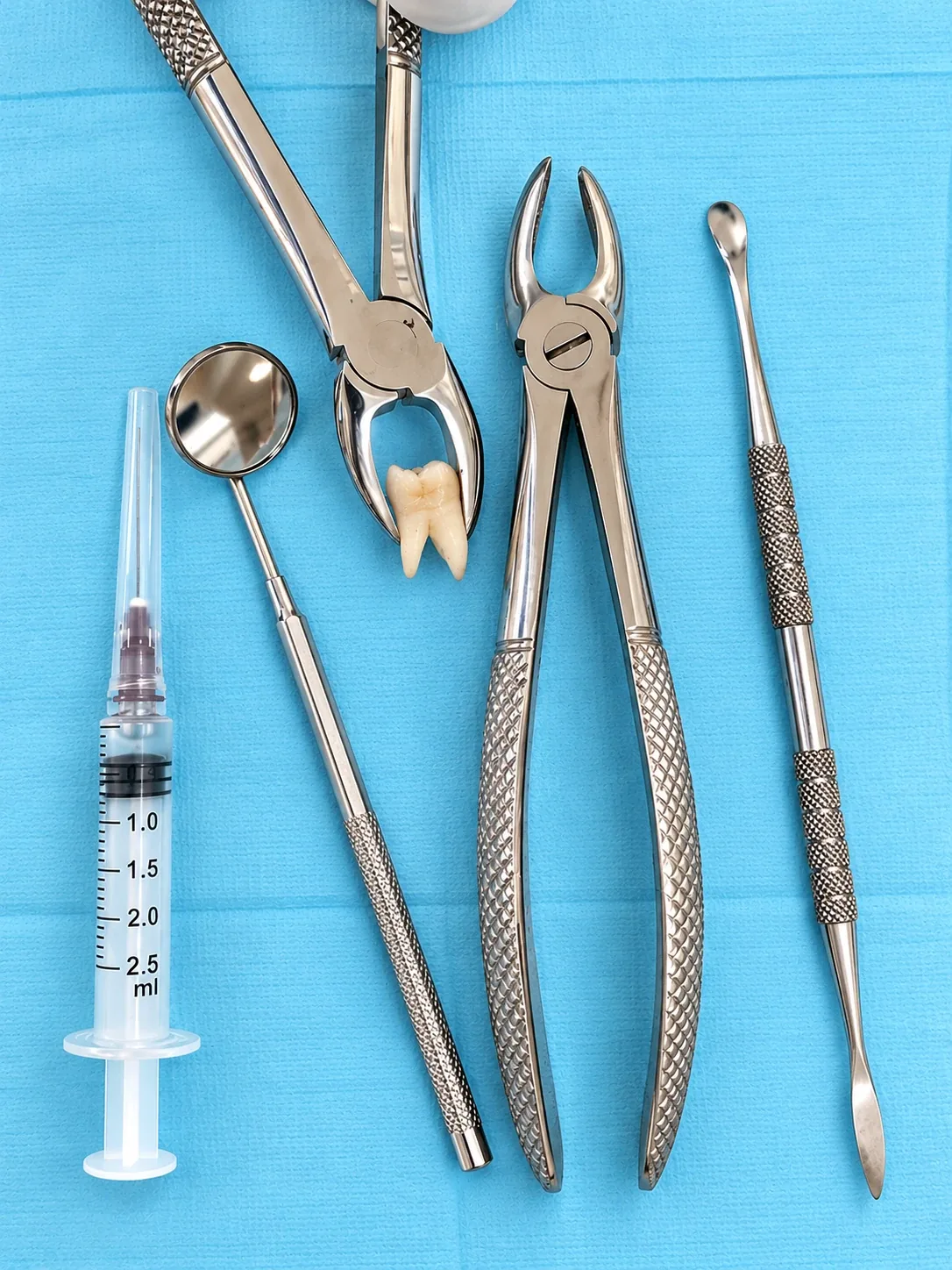 Tooth Extractions and Wisdom Tooth Care at DentaRing